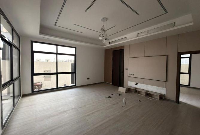 53572897 - صورة العقار 3