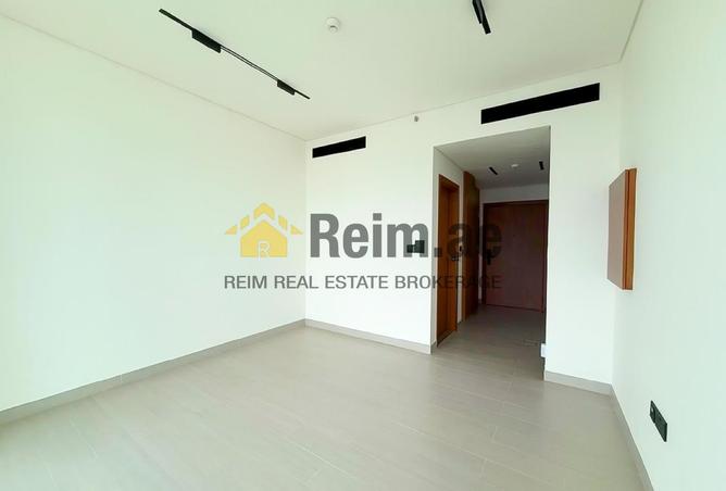 71122608 - Property Image 3