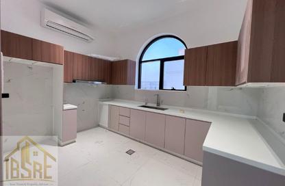 Apartment - 2 Bedrooms - 3 Bathrooms for rent in Madinat Al Riyad - Abu Dhabi