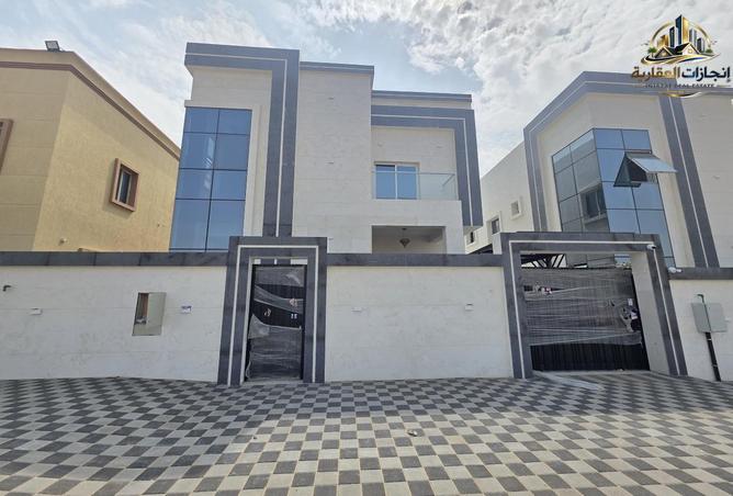 131100379 - Property Image 2