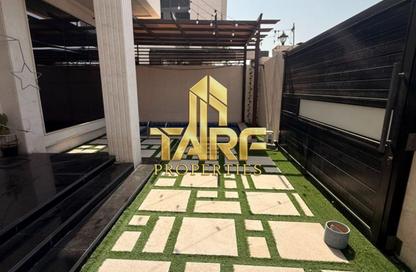 Villa - 5 Bedrooms - 6 Bathrooms for sale in Al Yasmeen - Ajman