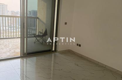Apartment - Studio - 1 for rent in Time 1 - Dubai Land Residence Complex - Dubai Apartment - Studio - 1 for rent in Time 1 - Dubai Land Residence Complex - Dubai