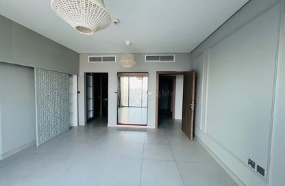 Apartment - 2 - 3 for rent in Montrose Residence B - Montrose Residence - Dubai Science Park - Dubai