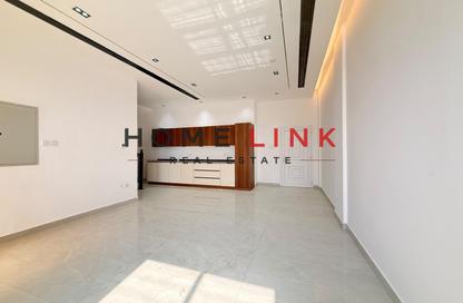Villa - 3 - 5 for rent in Hoshi - Al Badie - Sharjah