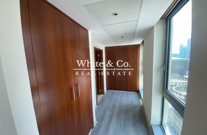 Apartment - 2 Bedrooms - 3 Bathrooms for rent in Standpoint Tower 1 - Standpoint Towers - Downtown Dubai - Dubai Apartment - 2 Bedrooms - 3 Bathrooms for rent in Standpoint Tower 1 - Standpoint Towers - Downtown Dubai - Dubai