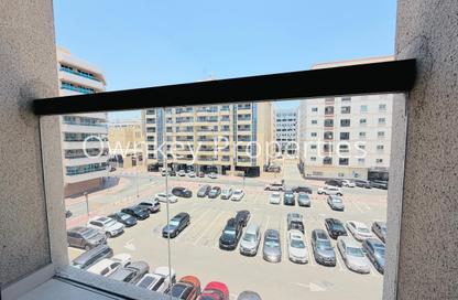 Apartment - 1 Bedroom - 2 Bathrooms for rent in Golden Sands 16 - Al Mankhool - Bur Dubai - Dubai