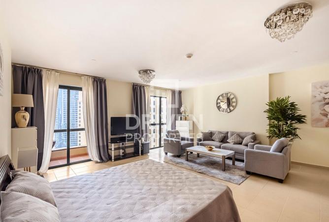 102820563 - Property Image 2