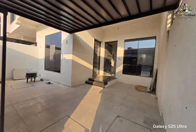 163274369 - Property Image 3