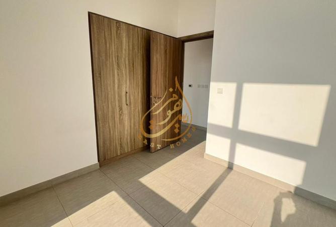 56570127 - صورة العقار 3