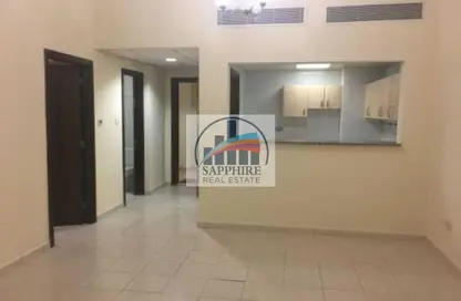 شقة - غرفة نوم - 2 حمامات للايجار في IC1-EMR-12 - طراز إماراتي - المدينة العالمية - دبي