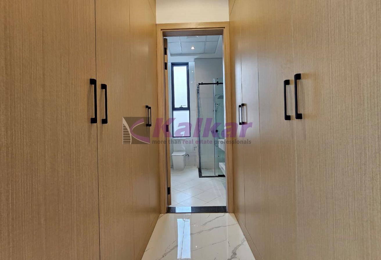 Brand New | 6 B/R + maid's room | Jumeirah First photo 11
