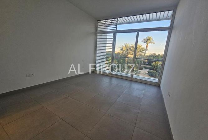 57773602 - Property Image 3