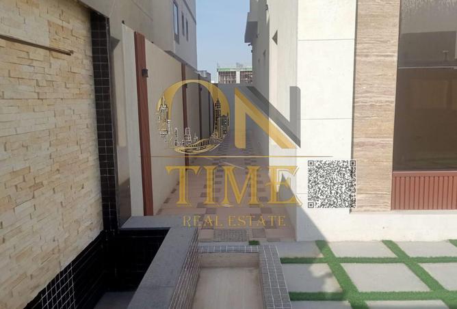 73877793 - Property Image 2