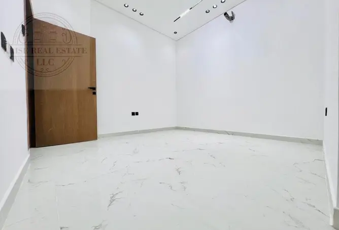 152829353 - Property Image 3