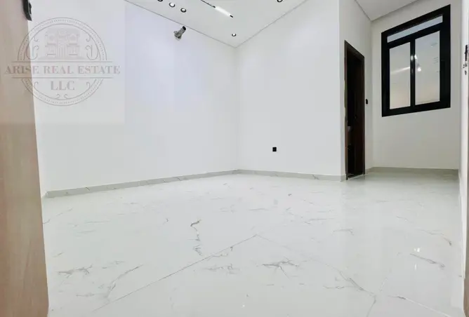 152829353 - Property Image 2