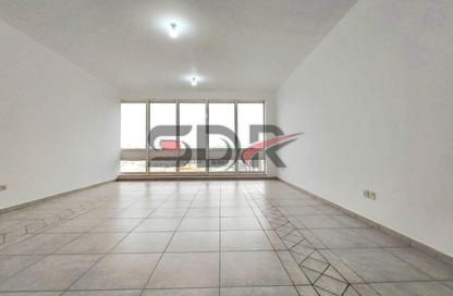 Apartment - 3 Bedrooms - 4 Bathrooms for rent in Al Marjan Tower - Al Falah Street - City Downtown - Abu Dhabi