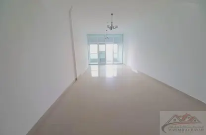 شقة - 3 غرف نوم - 4 حمامات للايجار في 1 زاخر تاور - أبراج زاخر - التعاون - الشارقة