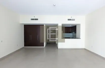 Apartment - Studio - 1 Bathroom for rent in Dubai Wharf Tower 2 - Dubai Wharf - Al Jaddaf - Dubai