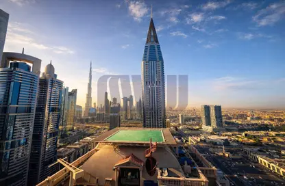 شقة - 3 غرف نوم - 5 حمامات للايجار في المركز المالي برج السلام - شارع الشيخ زايد - دبي