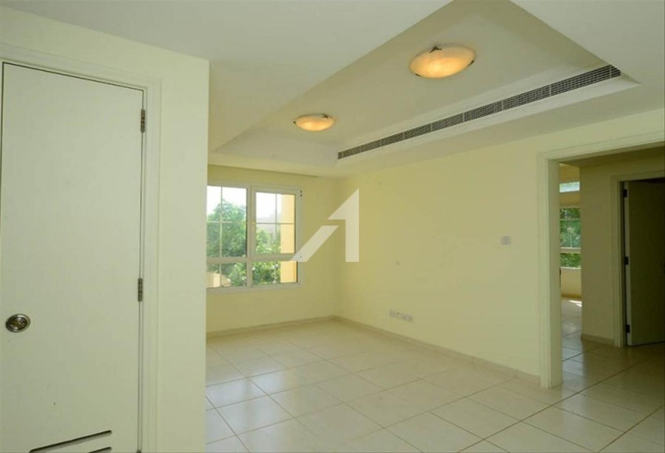 Spacious 3 BR Corner Plot Villa Type B End photo 4