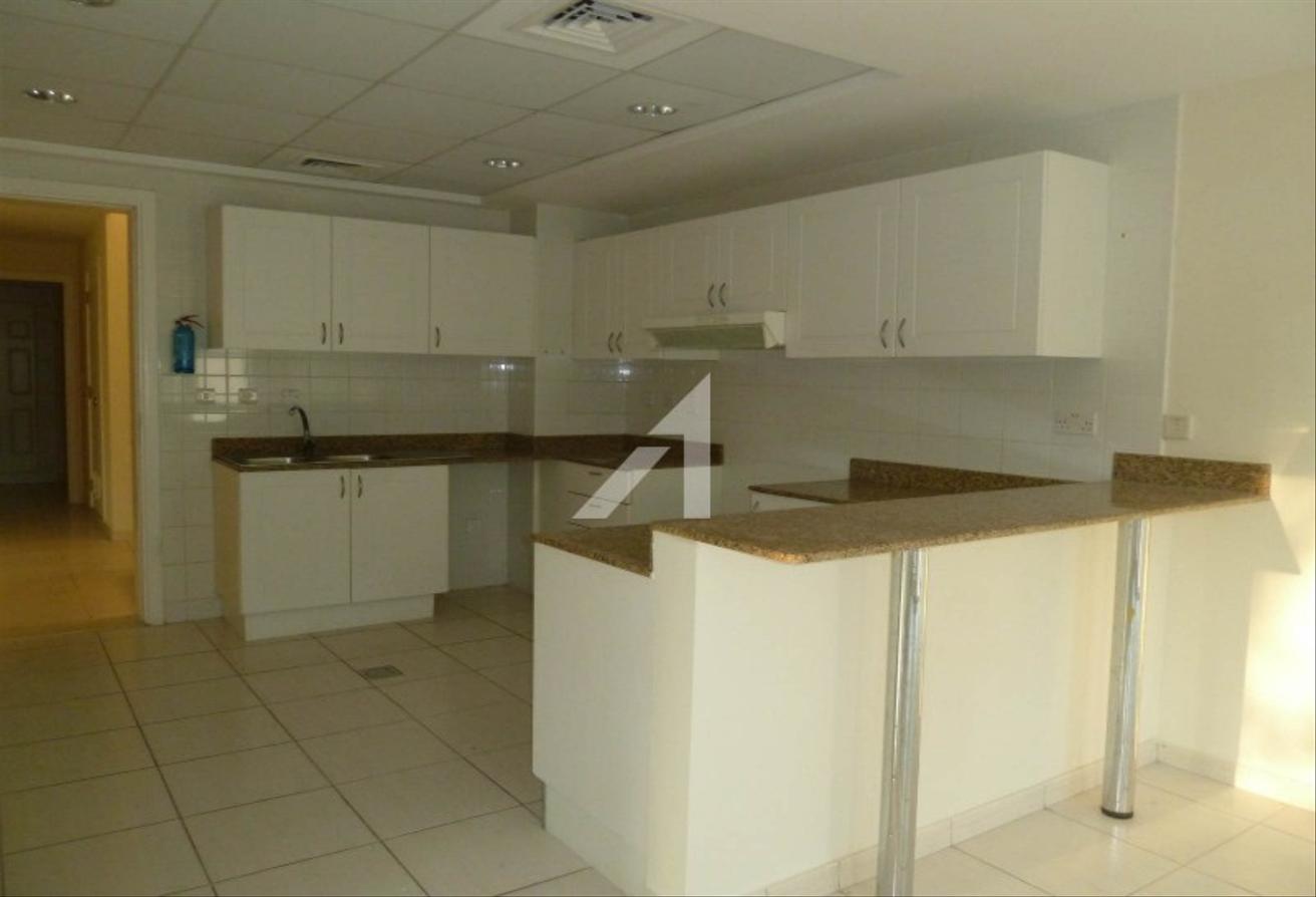 Spacious 3 BR Corner Plot Villa Type B End photo 2