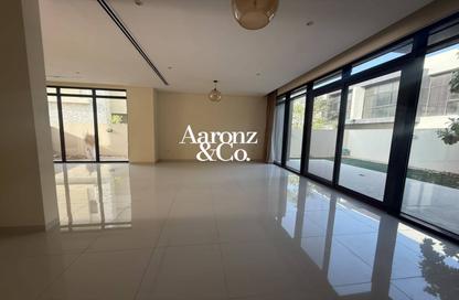 Villa - 3 - 5 for rent in Flora - Damac Hills - Dubai