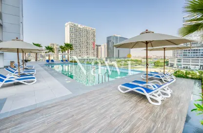 Apartment - 1 Bedroom - 2 Bathrooms for sale in SOL Bay - Business Bay - Dubai