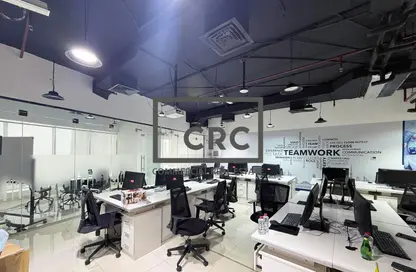 مكتب - استوديو - 1 حمام للايجار في 51 برج - الخليج التجاري - دبي