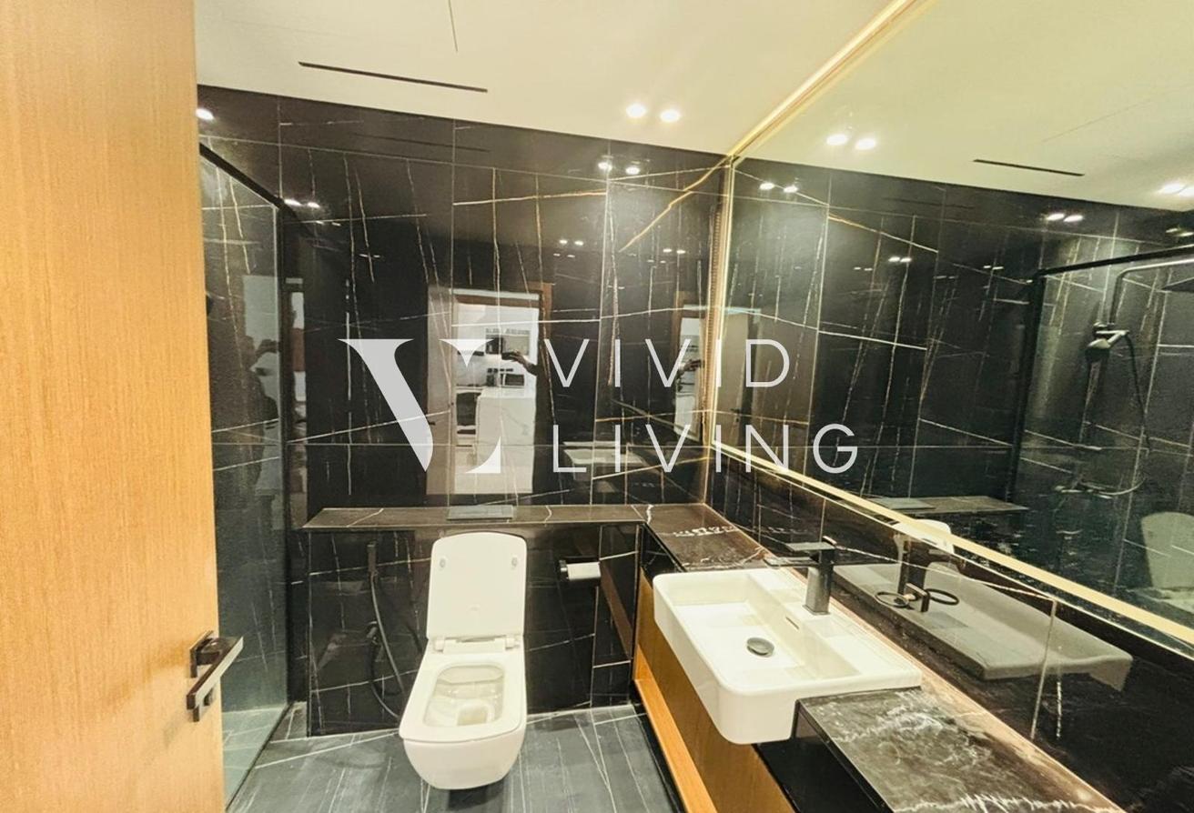 Vacant | Fully Furnished | High Floor photo 8