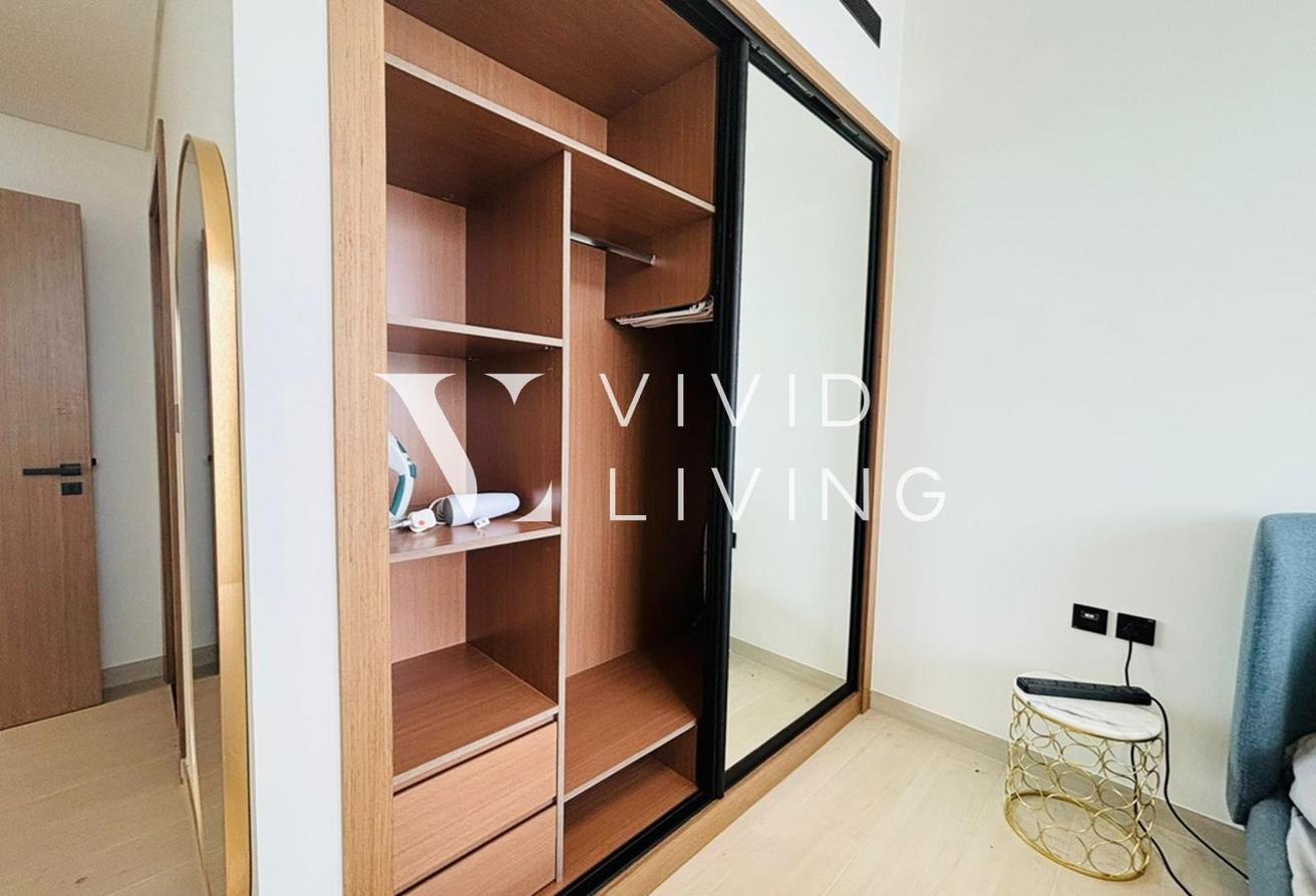Vacant | Fully Furnished | High Floor photo 2
