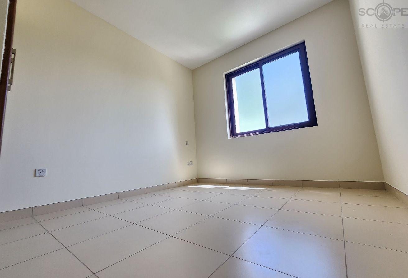 Dazzling Landscaped Sin Row 2M, 3 Bed+Maid, Mira 5 photo 24