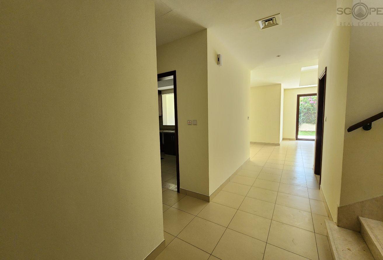 Dazzling Landscaped Sin Row 2M, 3 Bed+Maid, Mira 5 photo 5