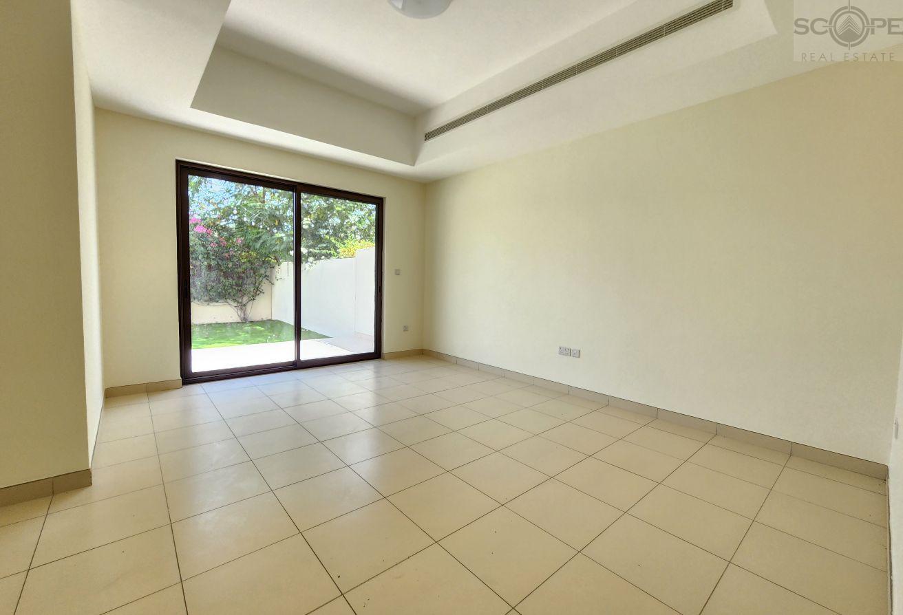Dazzling Landscaped Sin Row 2M, 3 Bed+Maid, Mira 5 photo 8
