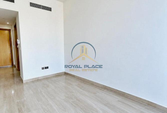 1 CHEQUE | UNFRUNISHED | READY TO MOVE