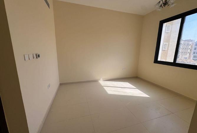 56546837 - Property Image 2