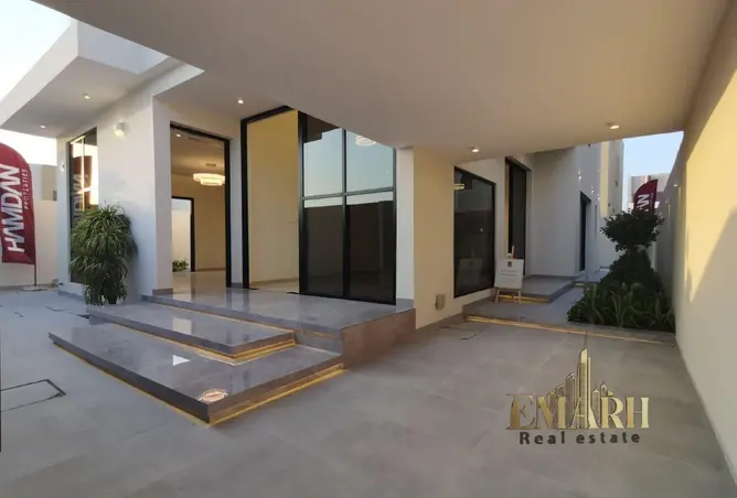 145504007 - Property Image 2