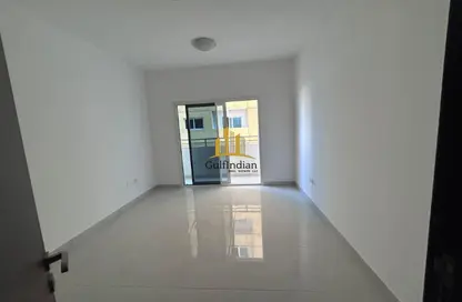 شقة - غرفة نوم - 1 حمام للايجار في برج الرشيد 6 - شارع التعاون - التعاون - الشارقة