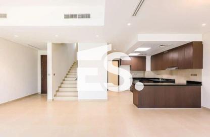 Townhouse - 2 Bedrooms - 3 Bathrooms for rent in Bloom Living - Zayed City (Khalifa City C) - Khalifa City - Abu Dhabi