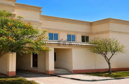 Townhouse - 2 - 4 for rent in Seashore - Rabdan - Abu Dhabi