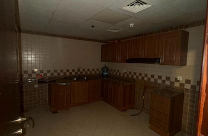 Apartment - 1 Bedroom - 2 Bathrooms for rent in Beach Tower 2 - Al Khan Lagoon - Al Khan - Sharjah