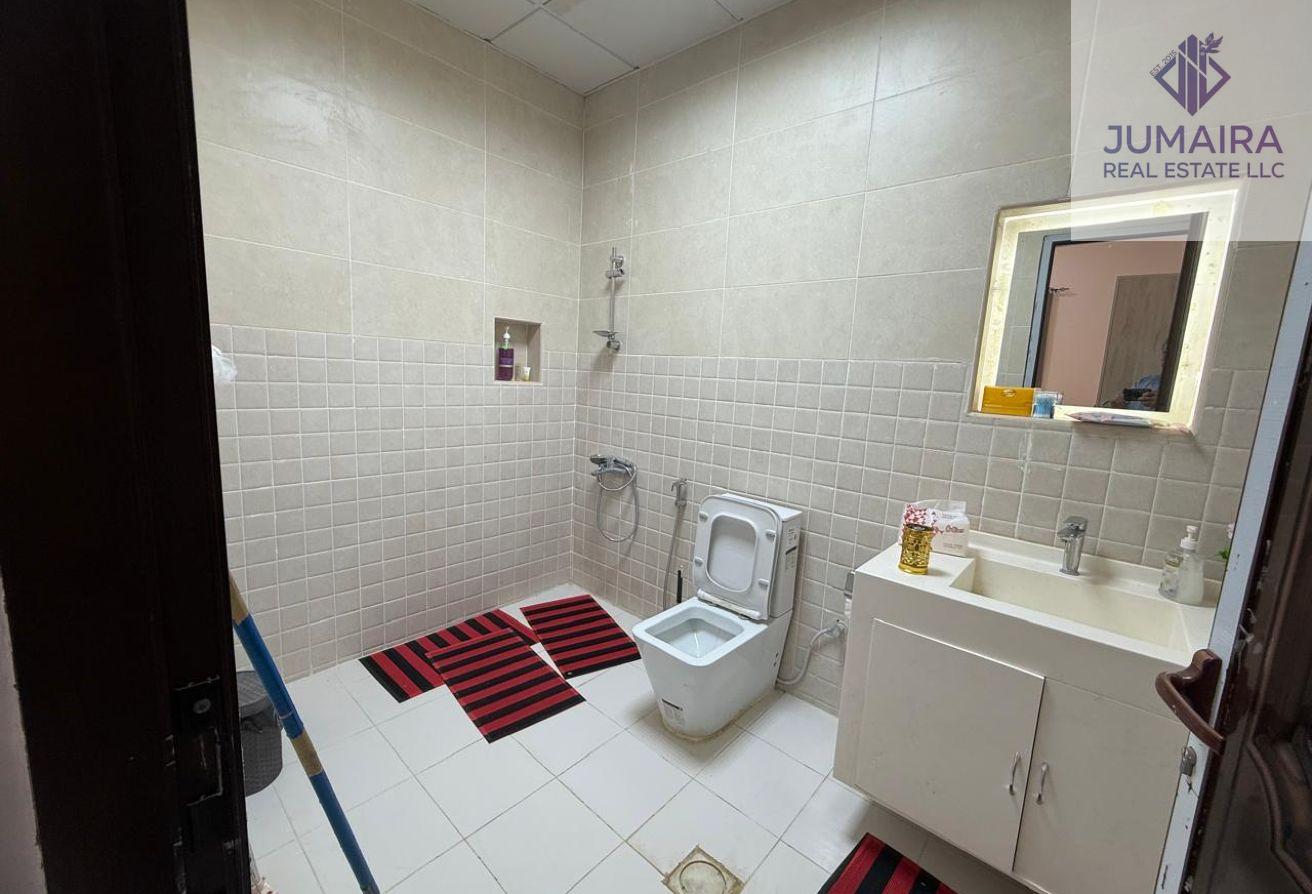 Furnished 3BR Villa | Prime Riffa Location
