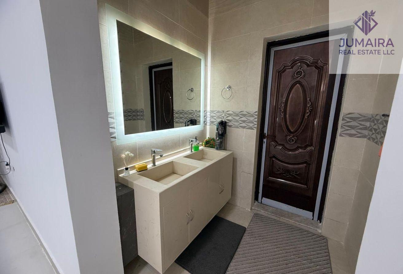 Furnished 3BR Villa | Prime Riffa Location