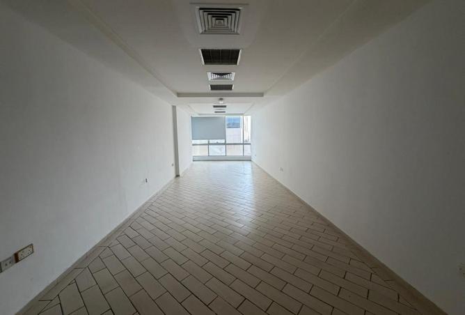 105118001 - Property Main Image