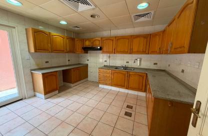 Villa - 5 - 6 for rent in Palm Oasis - Al Mushrif - Abu Dhabi