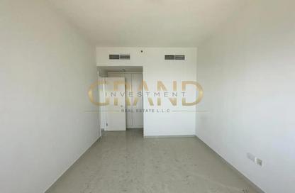 Apartment - 3 Bedrooms - 3 Bathrooms for rent in Marina Bay by DAMAC - Najmat Abu Dhabi - Al Reem Island - Abu Dhabi