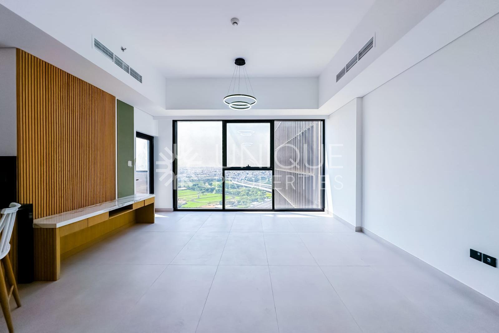 Pool View | Mid Floor | Free Period
