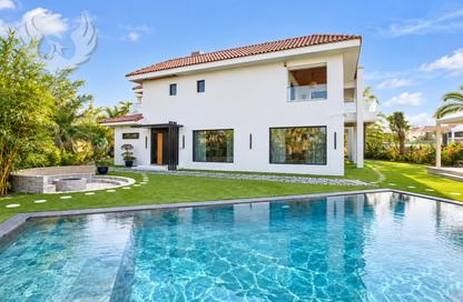 Villa - 5 - 5 for sale in The Mansions - Jumeirah Islands - Dubai
