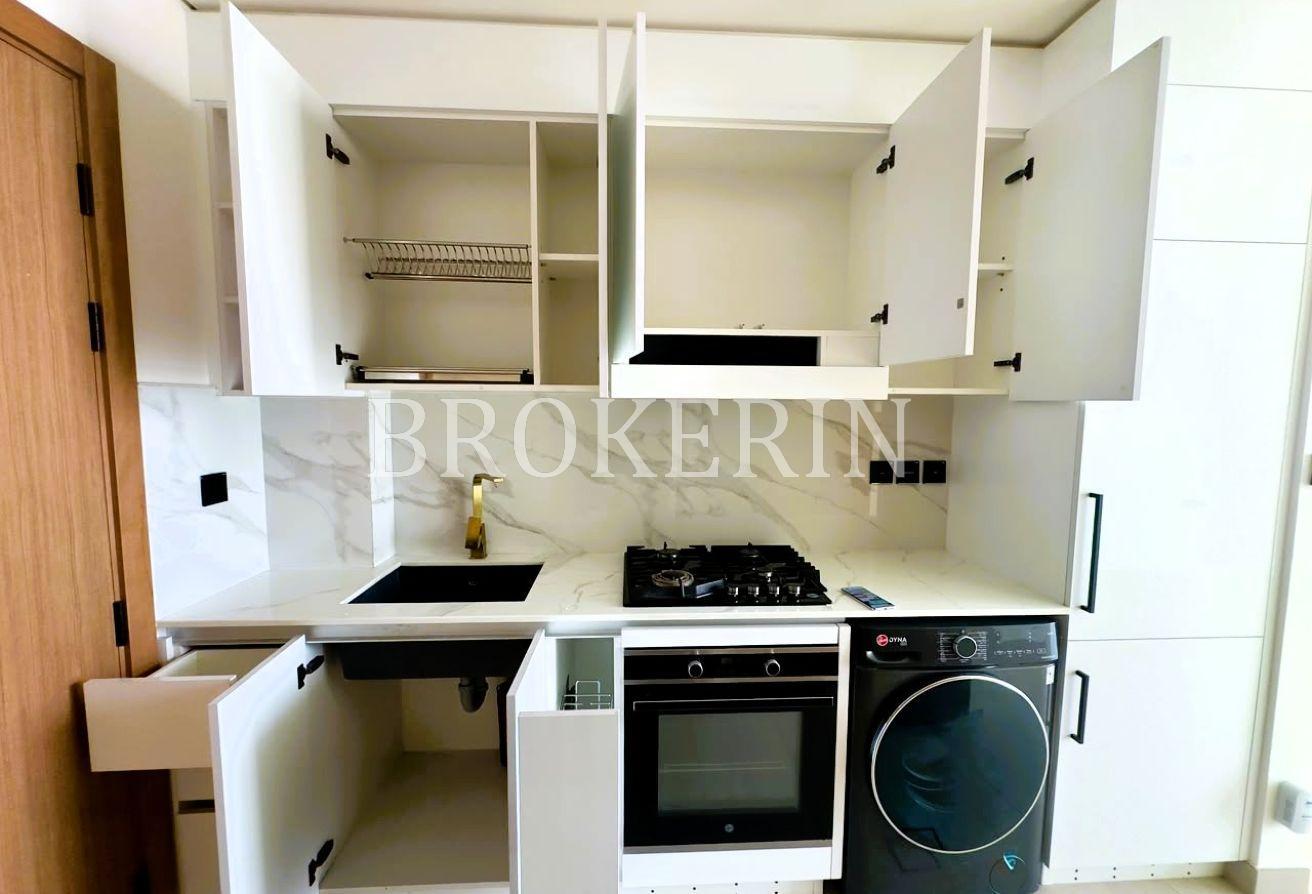 VILLA VIEW| HIGH FLOOR W/ BALCONY | READY TO MOVE photo 2