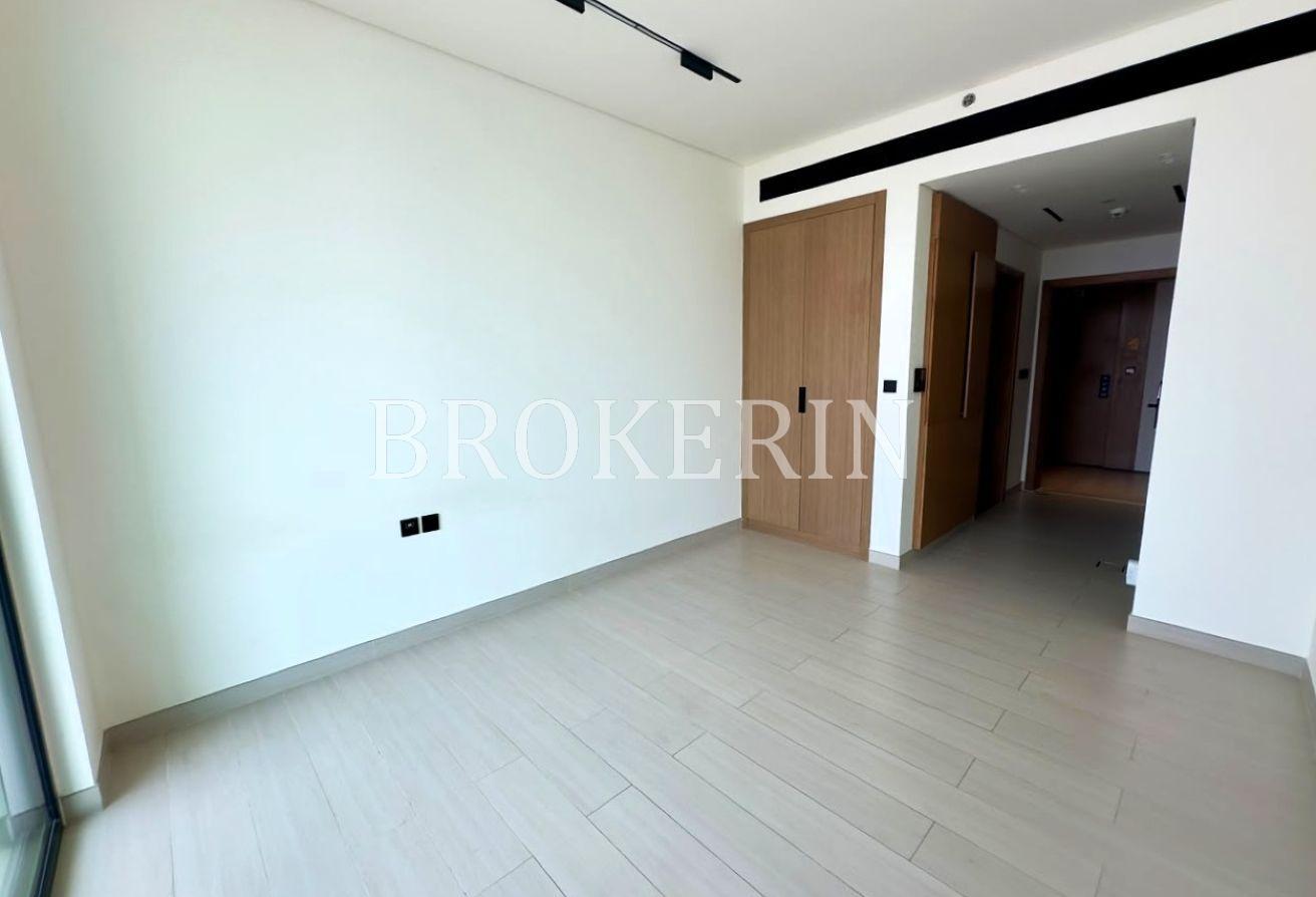 VILLA VIEW| HIGH FLOOR W/ BALCONY | READY TO MOVE photo 4