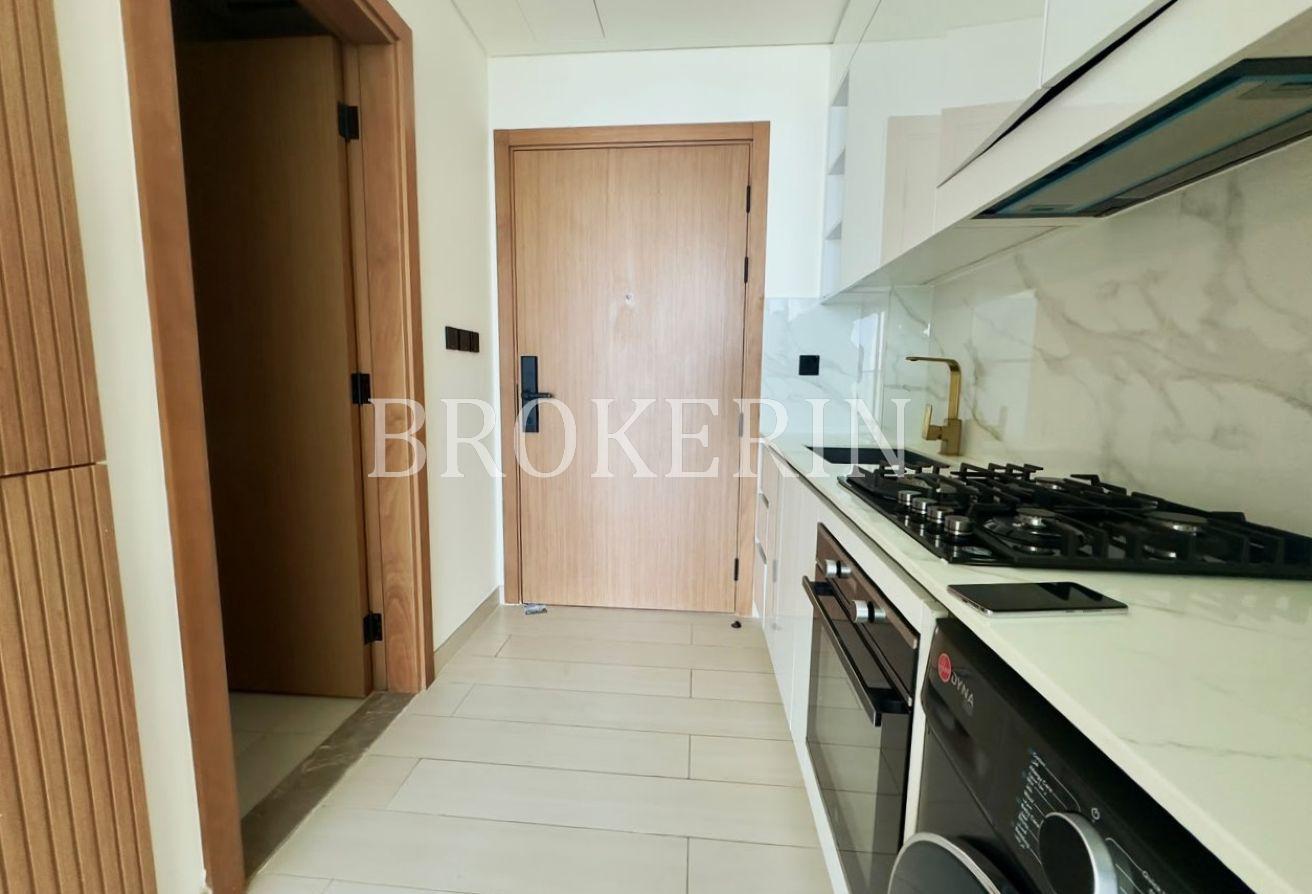 VILLA VIEW| HIGH FLOOR W/ BALCONY | READY TO MOVE photo 6